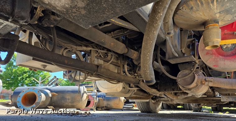 image for item EM7288 2011 International 7500 sewer jetter truck