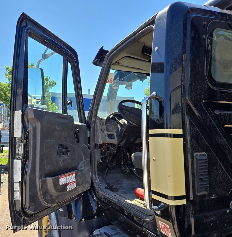 image for item EM7288 2011 International 7500 sewer jetter truck