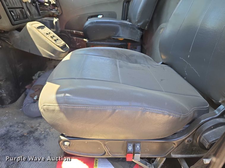 image for item EM7288 2011 International 7500 sewer jetter truck