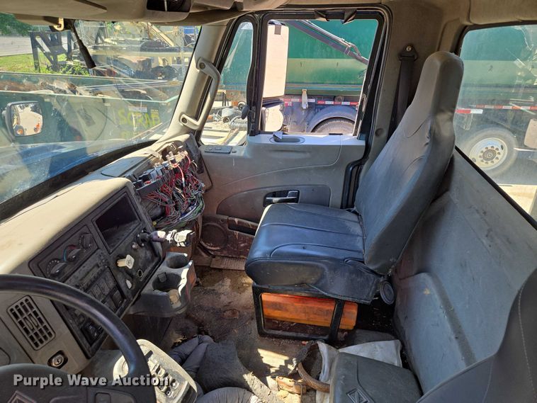 image for item EM7288 2011 International 7500 sewer jetter truck