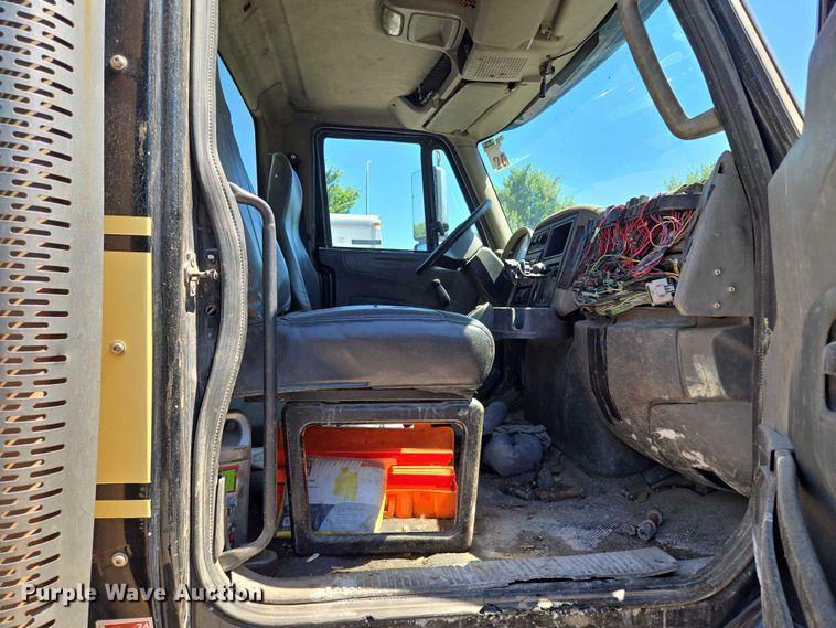 image for item EM7288 2011 International 7500 sewer jetter truck