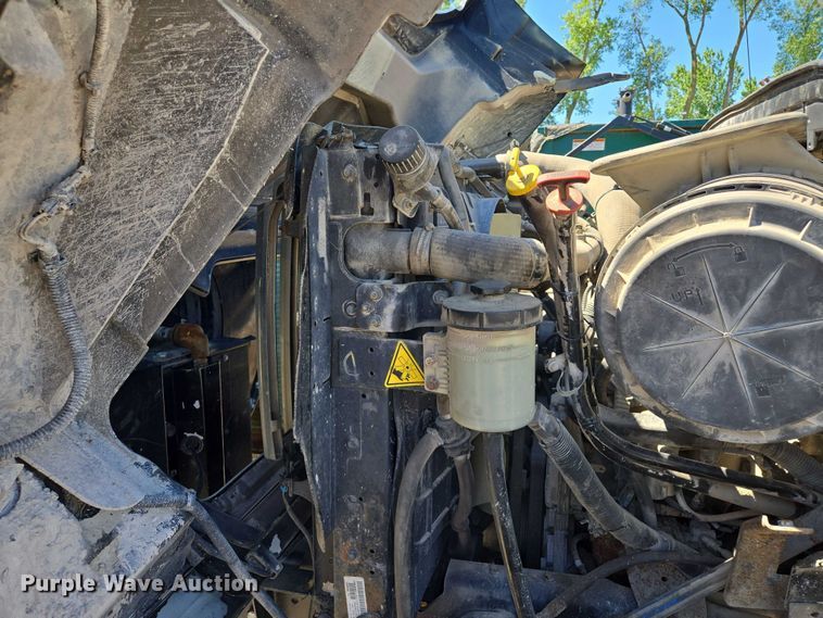 image for item EM7288 2011 International 7500 sewer jetter truck