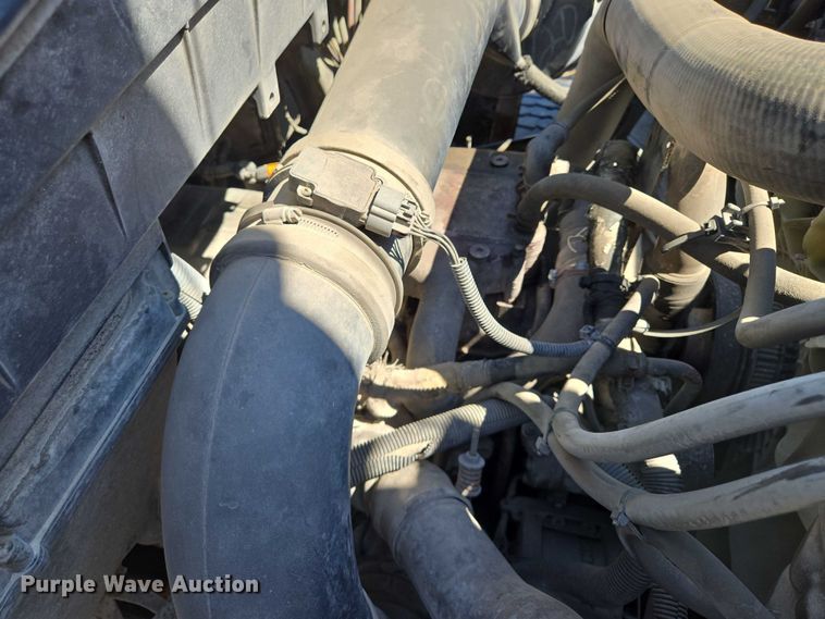 image for item EM7288 2011 International 7500 sewer jetter truck