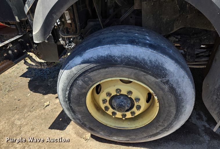 image for item EM7288 2011 International 7500 sewer jetter truck