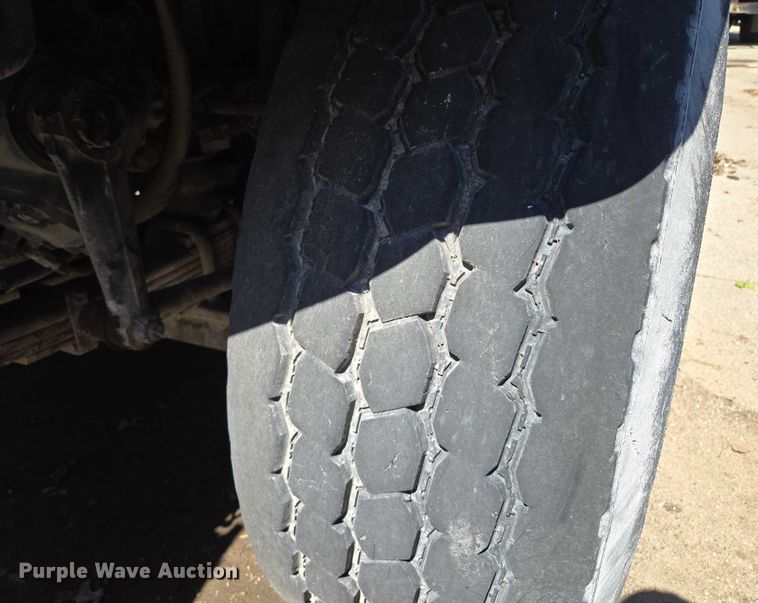 image for item EM7288 2011 International 7500 sewer jetter truck