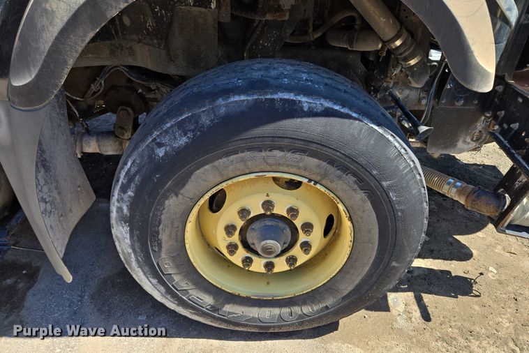 image for item EM7288 2011 International 7500 sewer jetter truck