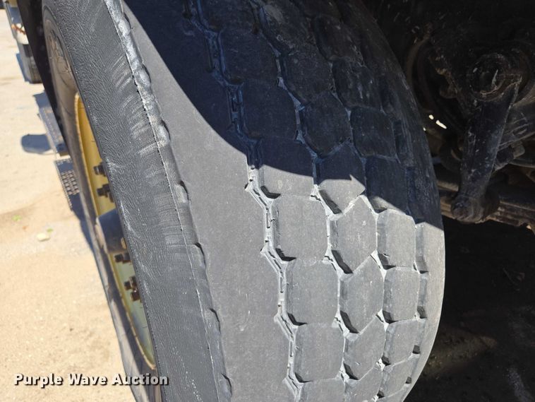 image for item EM7288 2011 International 7500 sewer jetter truck