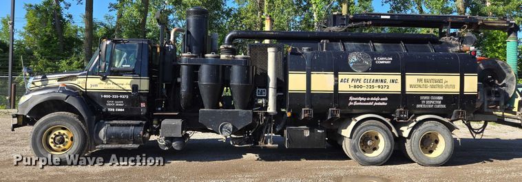 image for item EM7289 2005 International 7600 sewer jetter truck