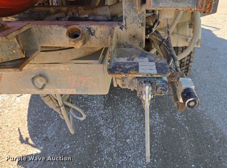 image for item EM7289 2005 International 7600 sewer jetter truck