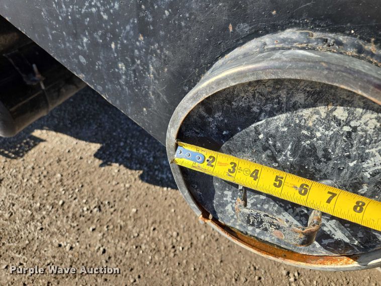 image for item EM7289 2005 International 7600 sewer jetter truck