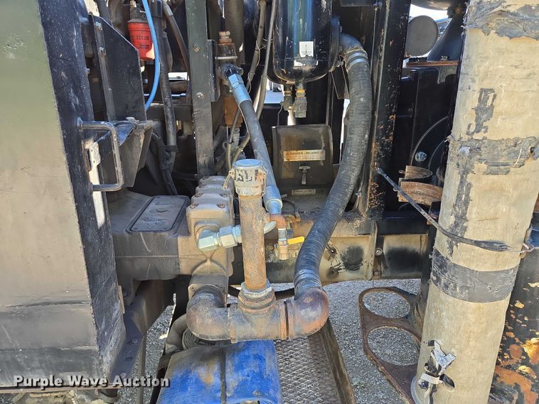 image for item EM7289 2005 International 7600 sewer jetter truck