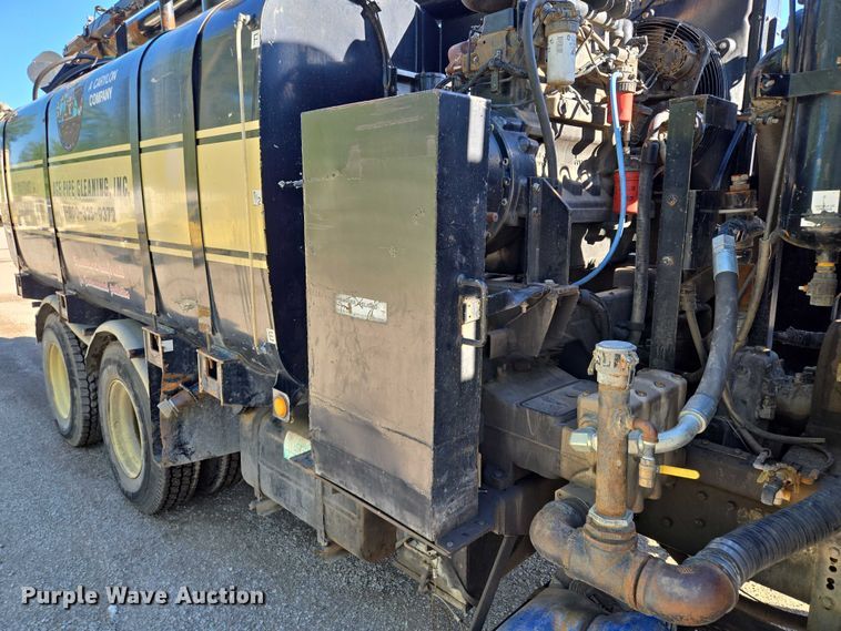 image for item EM7289 2005 International 7600 sewer jetter truck