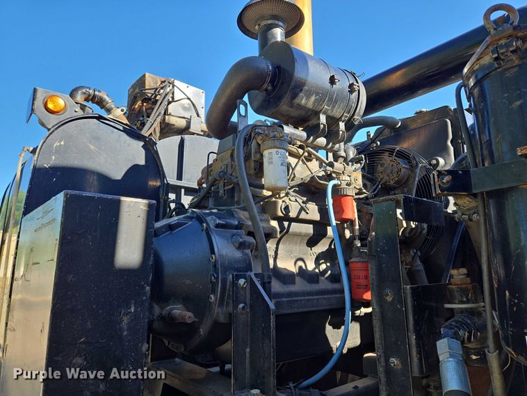 image for item EM7289 2005 International 7600 sewer jetter truck