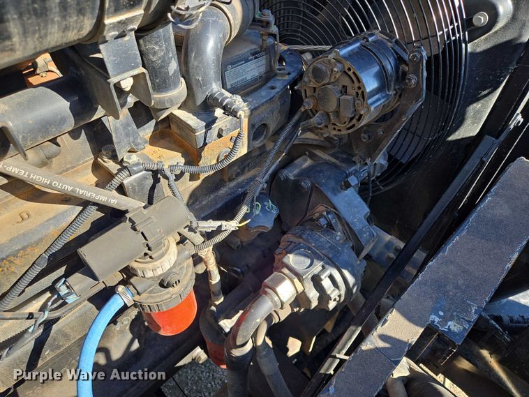 image for item EM7289 2005 International 7600 sewer jetter truck