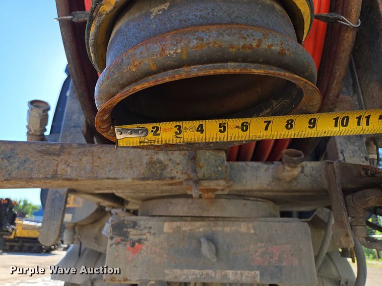 image for item EM7289 2005 International 7600 sewer jetter truck