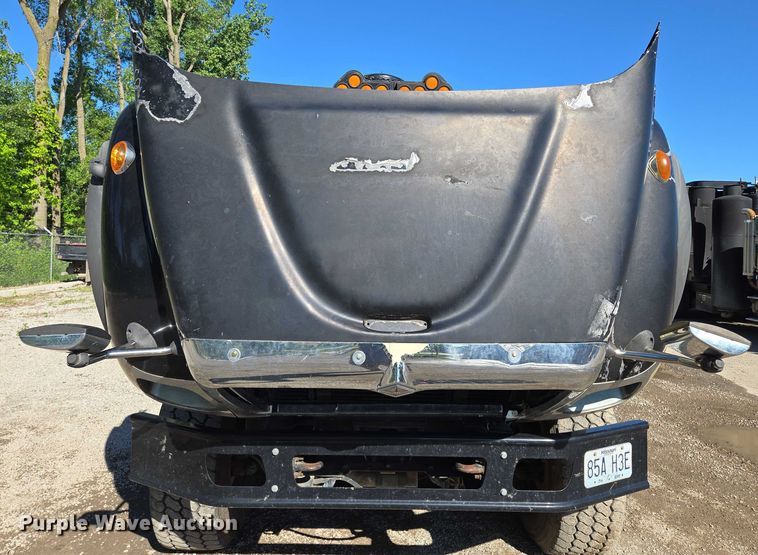 image for item EM7289 2005 International 7600 sewer jetter truck