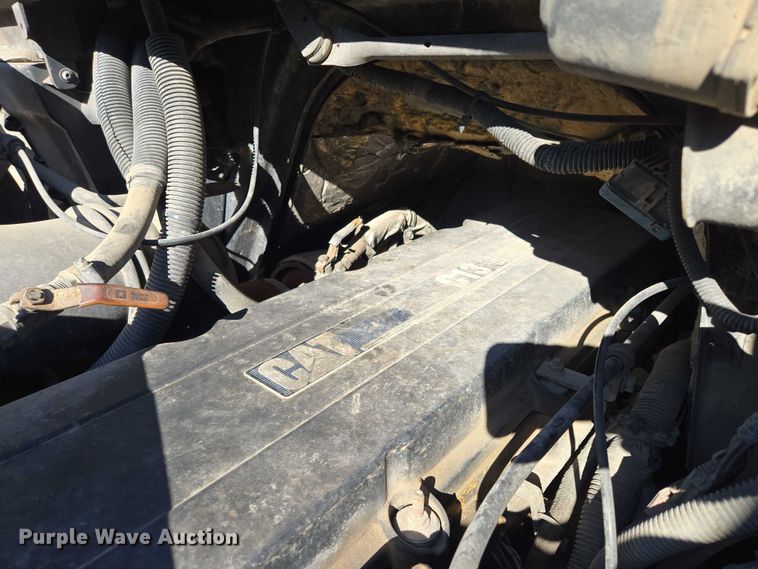 image for item EM7289 2005 International 7600 sewer jetter truck