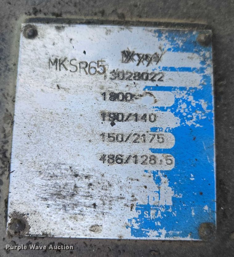 image for item EM7289 2005 International 7600 sewer jetter truck