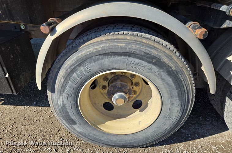 image for item EM7289 2005 International 7600 sewer jetter truck