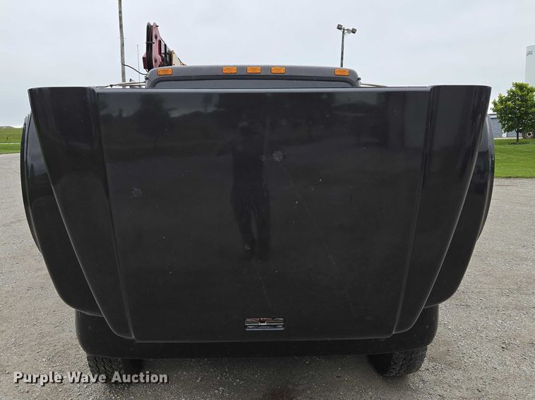 image for item EM7347 2000 International 4700 utility / service truck