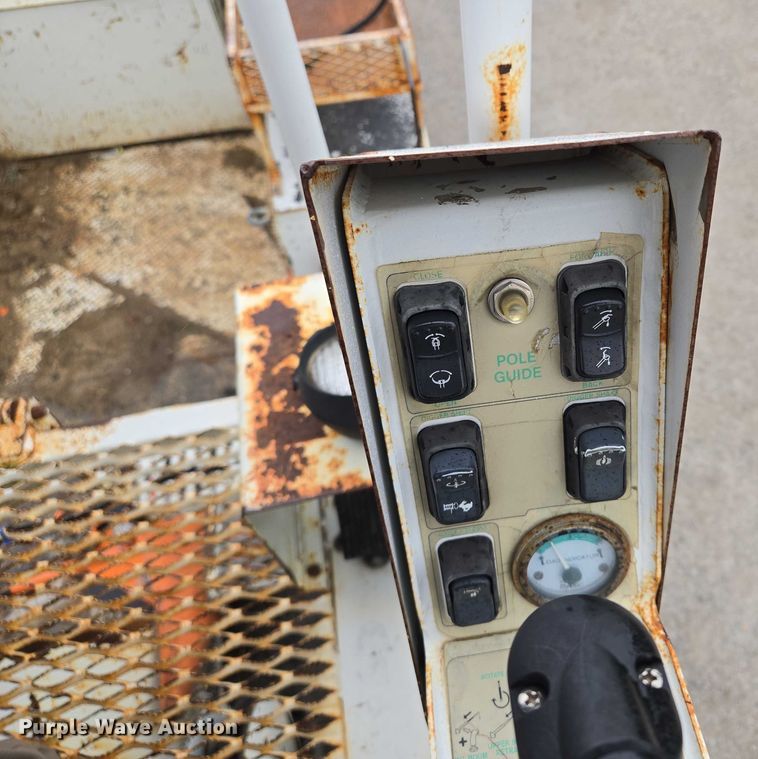 image for item EM7348 2006 International 4300 digger derrick truck