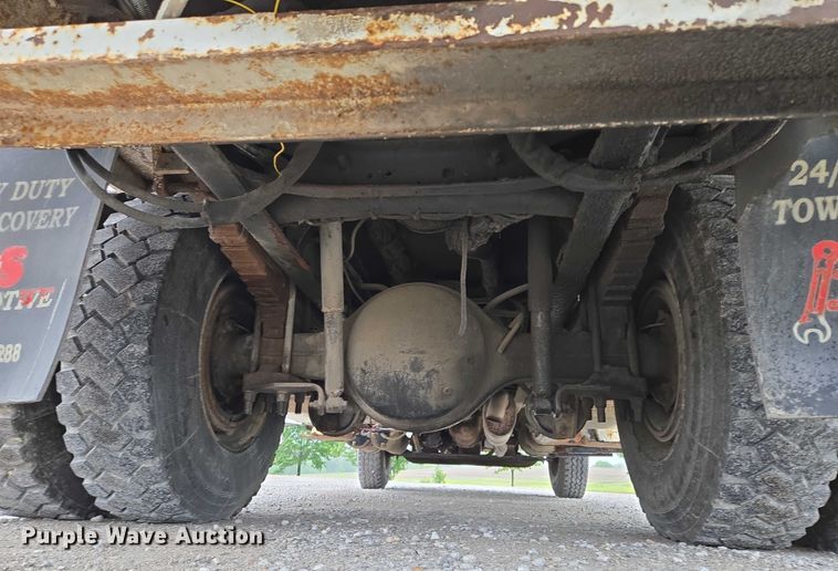 image for item EM7348 2006 International 4300 digger derrick truck