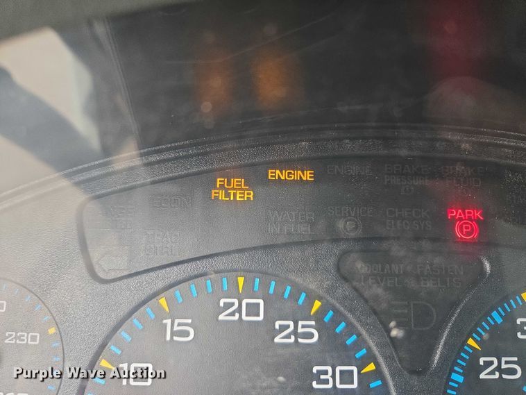 image for item EM7348 2006 International 4300 digger derrick truck