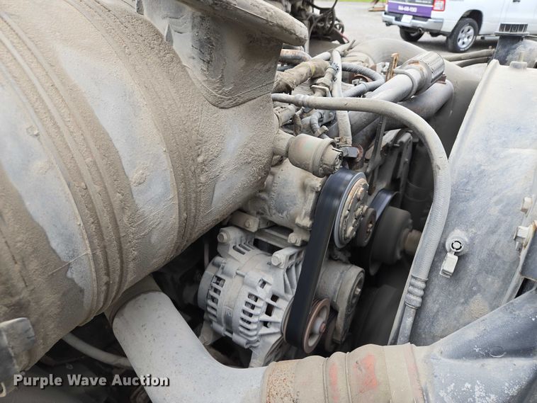 image for item EM7348 2006 International 4300 digger derrick truck