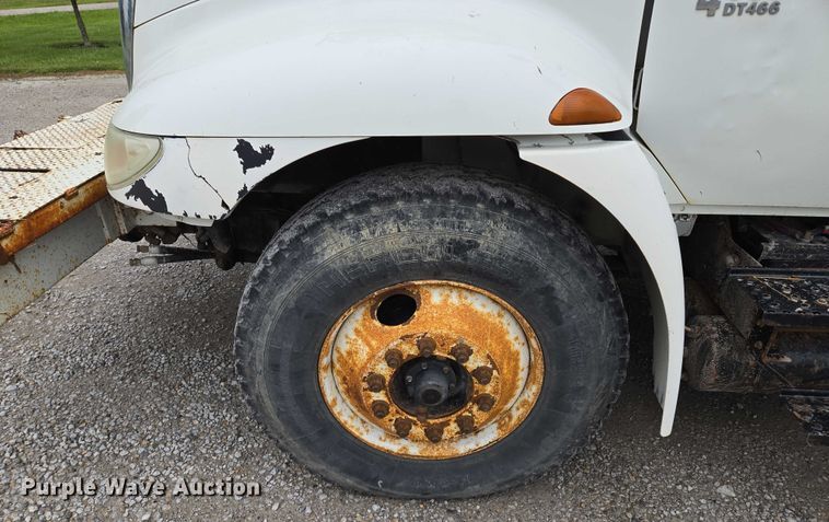 image for item EM7348 2006 International 4300 digger derrick truck