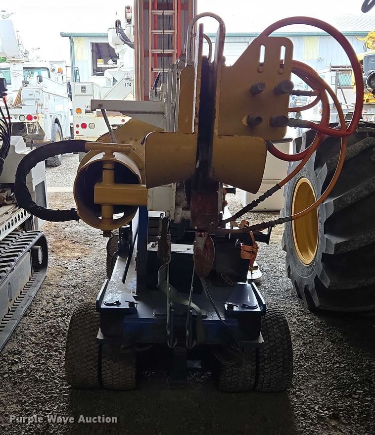 image for item EM7349 Skylift Mini-Derrick 33 plus mini digger derrick