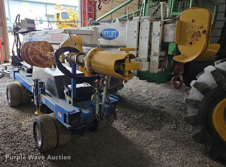 image for item EM7349 Skylift Mini-Derrick 33 plus mini digger derrick