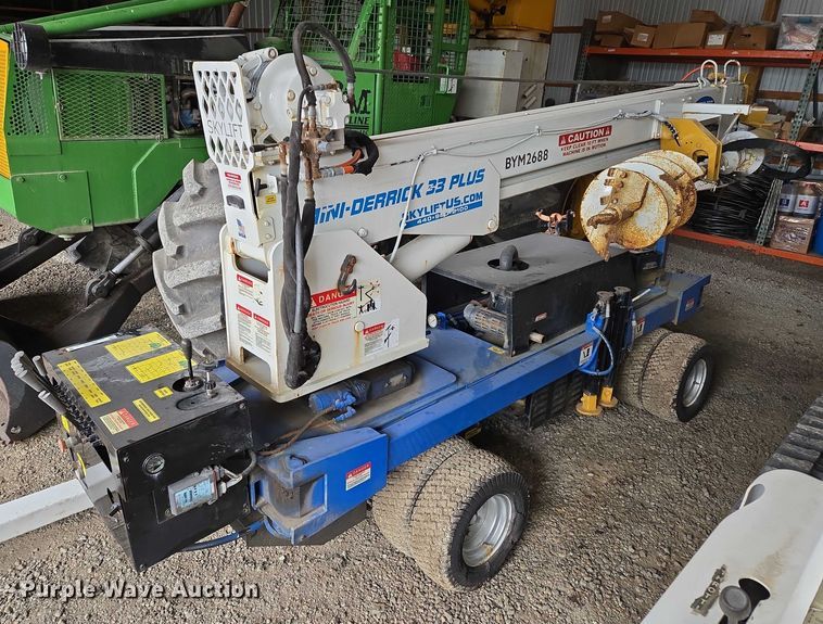 image for item EM7349 Skylift Mini-Derrick 33 plus mini digger derrick