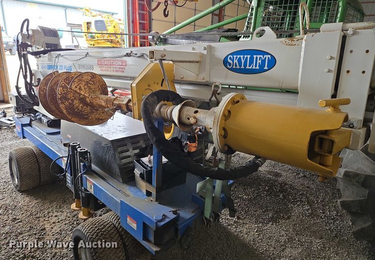 image for item EM7349 Skylift Mini-Derrick 33 plus mini digger derrick