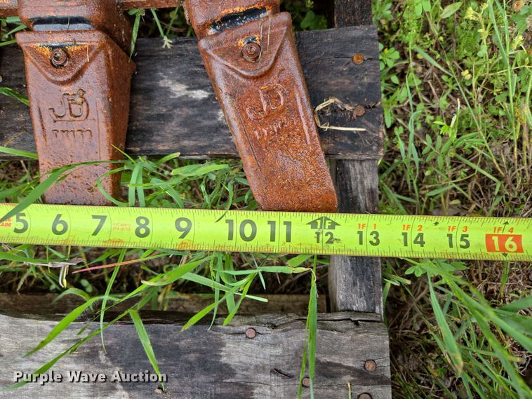 image for item EN3712 (2) John Deere buckets