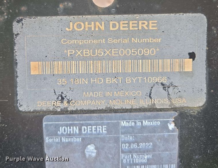 image for item EN3712 (2) John Deere buckets