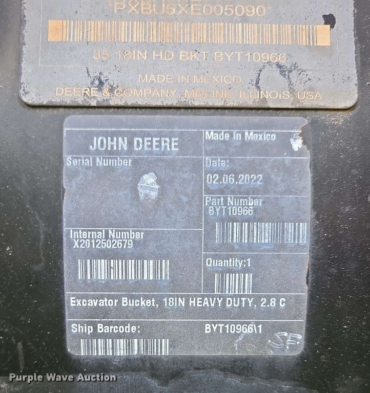 image for item EN3712 (2) John Deere buckets