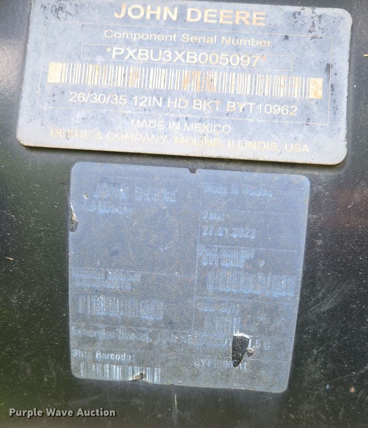 image for item EN3712 (2) John Deere buckets