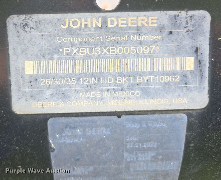 image for item EN3712 (2) John Deere buckets