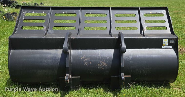 image for item EN3752 Werk-Brau HCE1200 Bucket