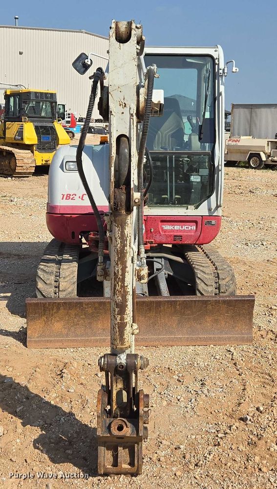 image for item EN3753 2015 Takeuchi TB240 mini excavator