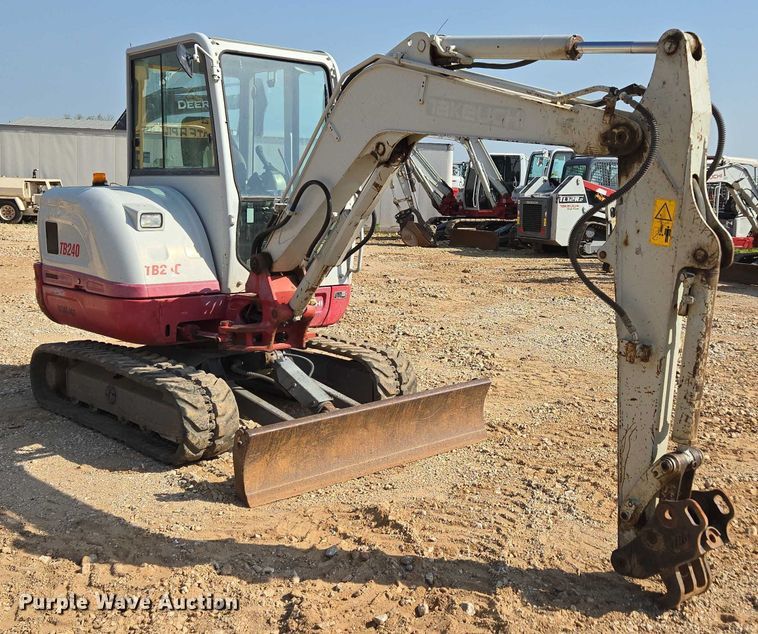 image for item EN3753 2015 Takeuchi TB240 mini excavator