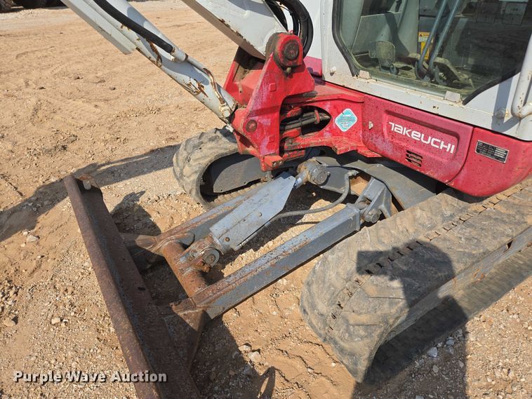 image for item EN3753 2015 Takeuchi TB240 mini excavator