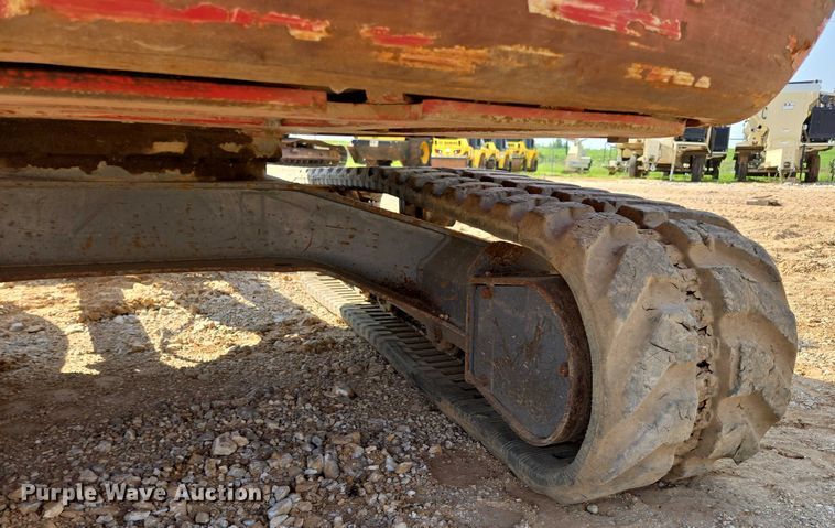 image for item EN3753 2015 Takeuchi TB240 mini excavator