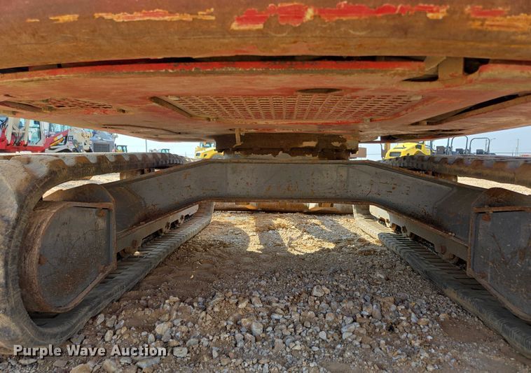 image for item EN3753 2015 Takeuchi TB240 mini excavator