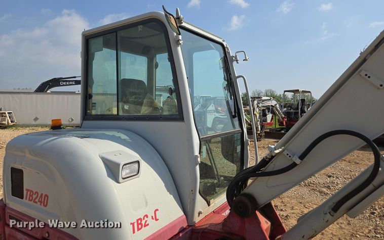 image for item EN3753 2015 Takeuchi TB240 mini excavator
