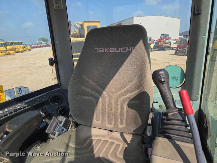 image for item EN3753 2015 Takeuchi TB240 mini excavator