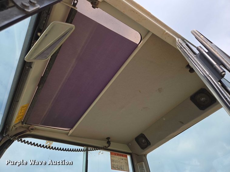 image for item EN3753 2015 Takeuchi TB240 mini excavator