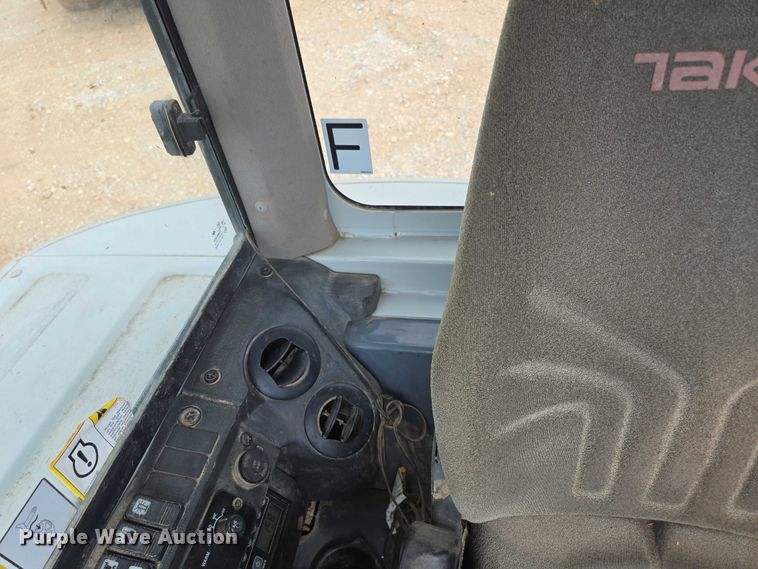 image for item EN3753 2015 Takeuchi TB240 mini excavator