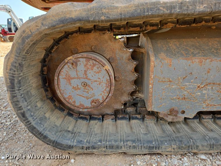 image for item EN3753 2015 Takeuchi TB240 mini excavator