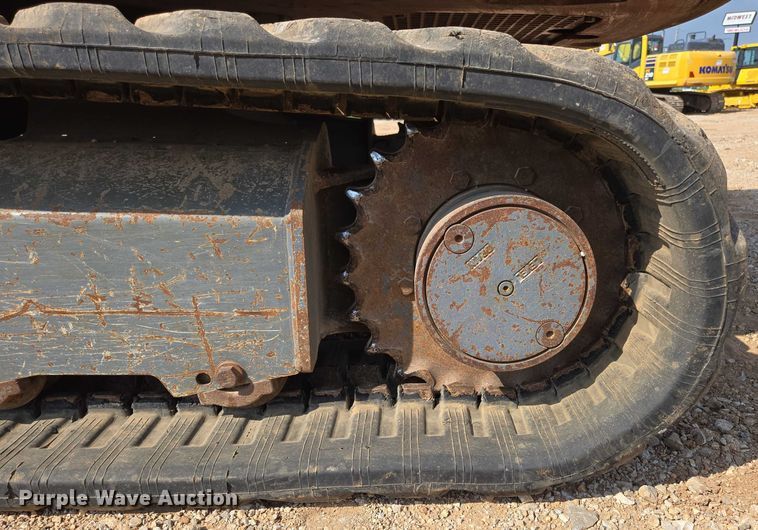 image for item EN3753 2015 Takeuchi TB240 mini excavator